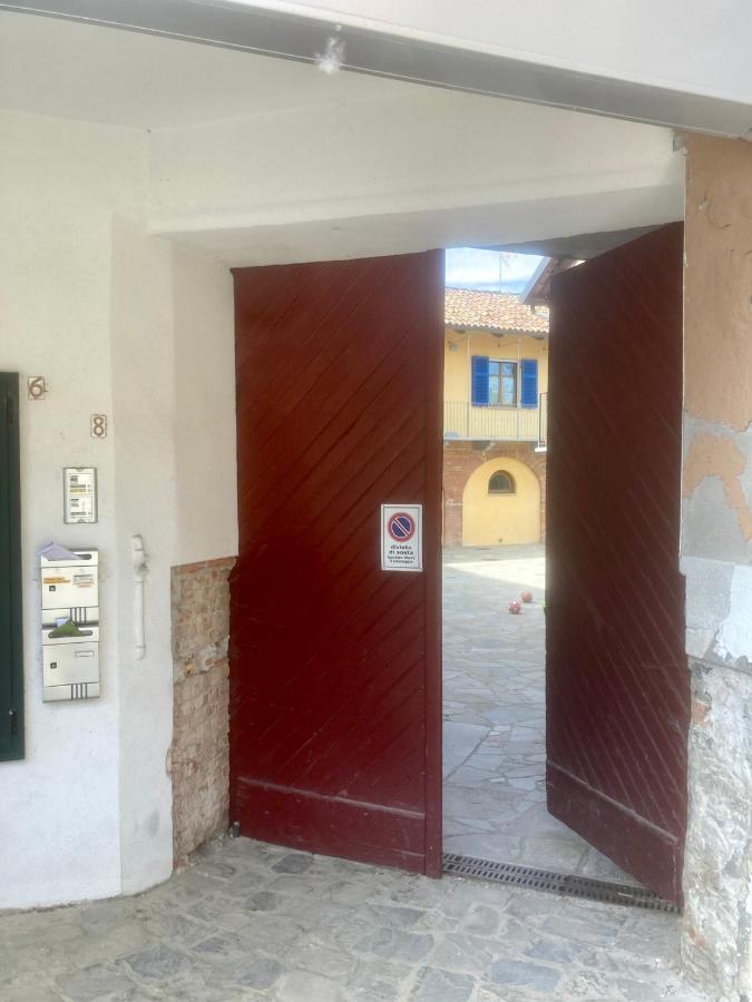 Da Emi - La Casetta In Piazza Monforte dʼAlba Esterno foto
